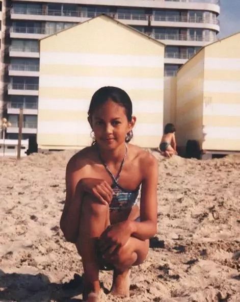 10 Potret Aurelie Moeremans sewaktu kecil Instagram 10 Potret Aurelie Moeremans sewaktu kecil Instagram