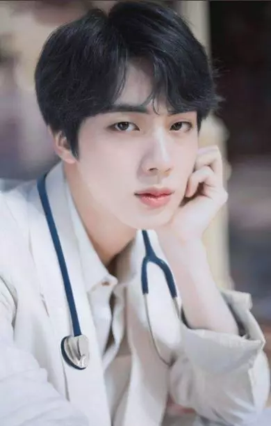 10 Potret andai personel BTS jadi dokter Twitter 10 Potret andai personel BTS jadi dokter Twitter