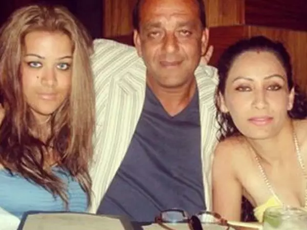 Momen aktris Bollywood bareng anak tiri © 2020 brilio.net