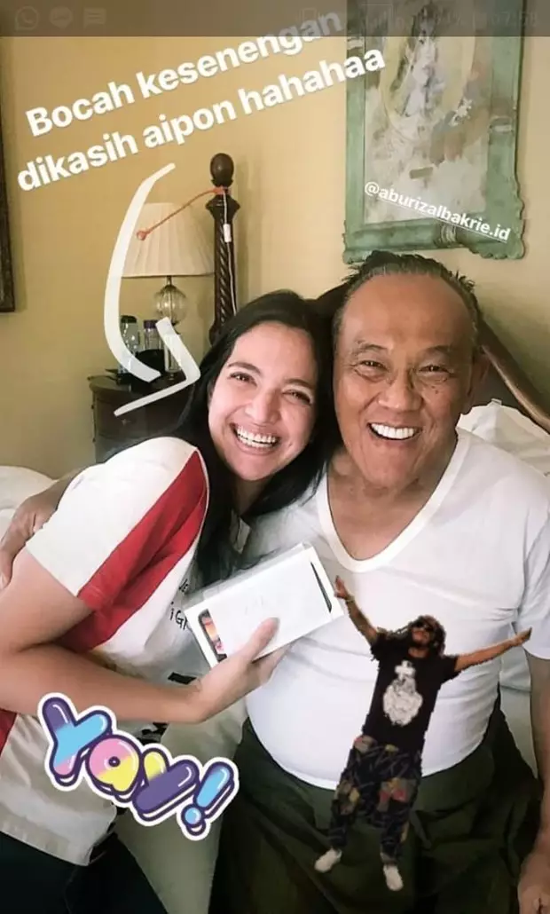 keakraban seleb dengan menantu © 2020 brilio.net keakraban seleb dengan menantu © 2020 brilio.net