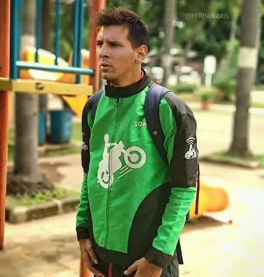 Editan foto seleb dunia jadi pedagang Berbagai sumber