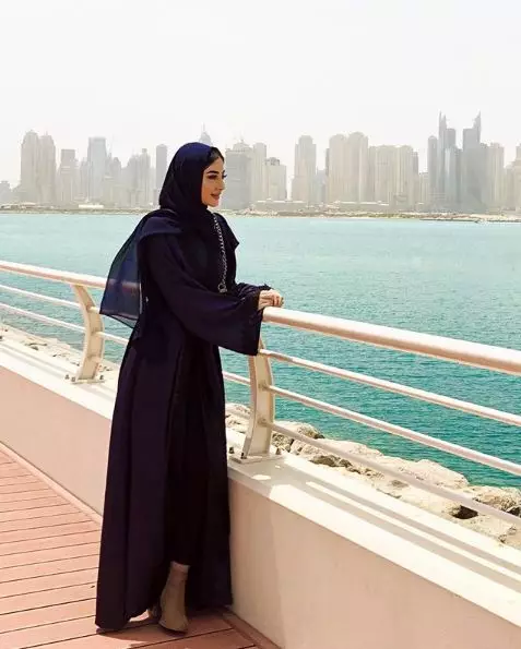 8 pesona Margin Winaya saat berhijab Instagram 8 pesona Margin Winaya saat berhijab Instagram