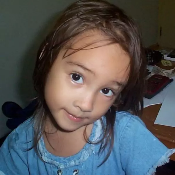 8 potret Caitlin Halderman sewaktu kecil Instagram