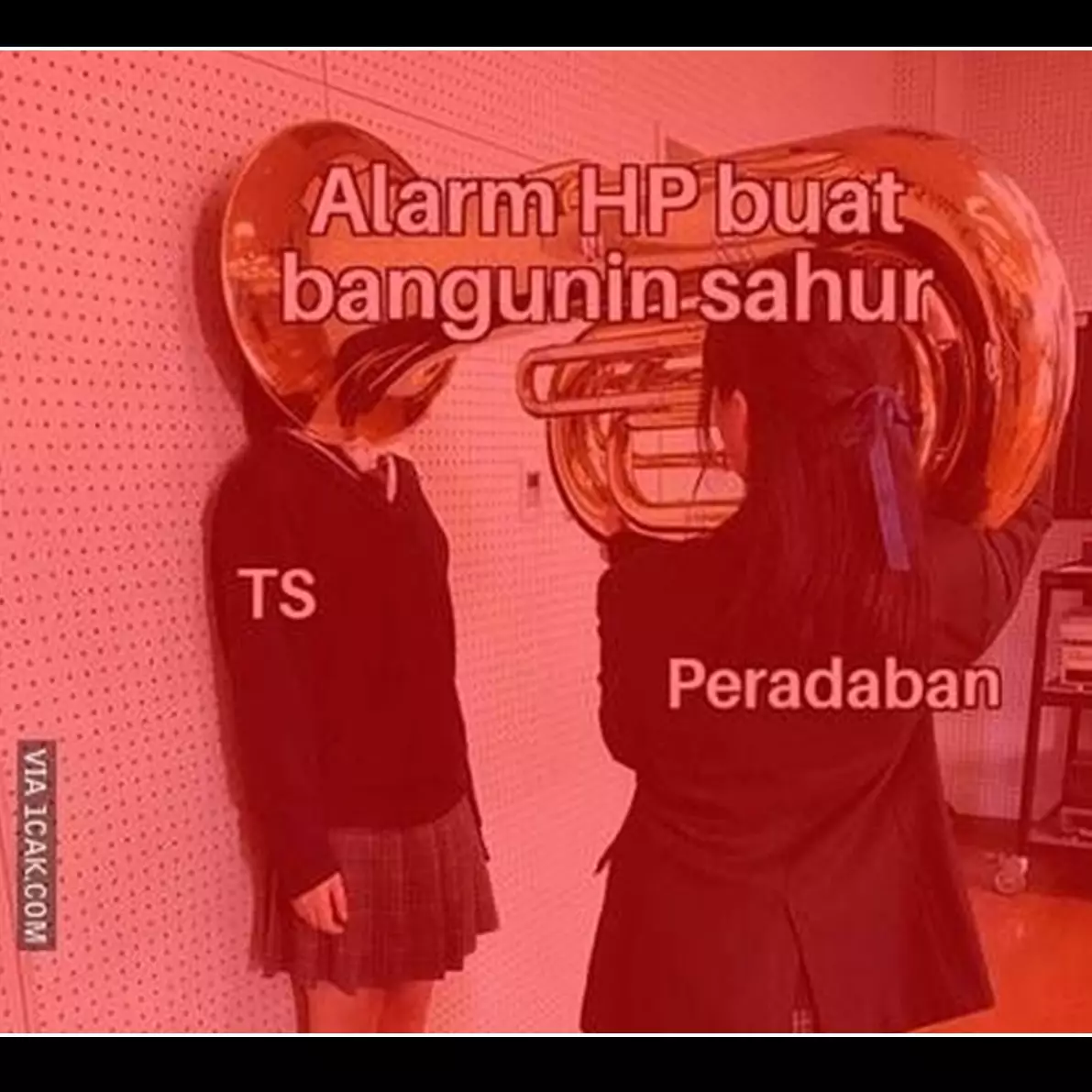 8 Meme lucu alarm sahur nggak lazim, bikin ketawa sampe pagi