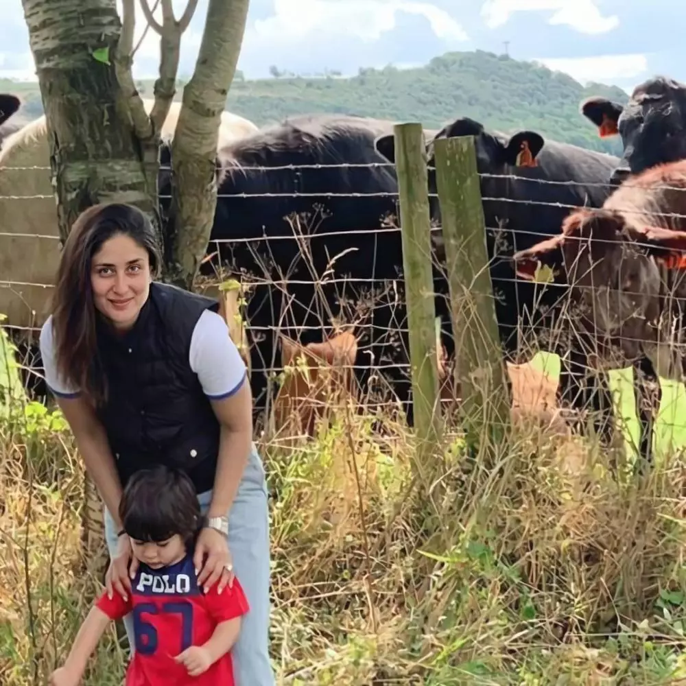 Kareena Kapoor momong Taimur  Instagram