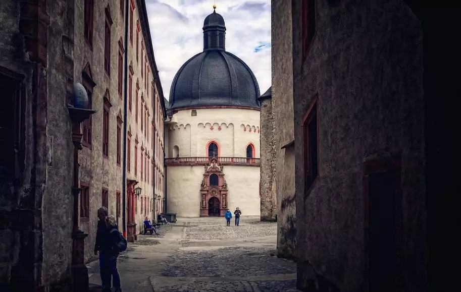 denda fantastis untuk warga yang tak pakai masker pixabay.com