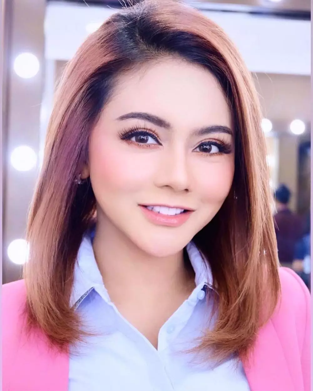 seleb pernah kerja di bank Instagram seleb pernah kerja di bank Instagram