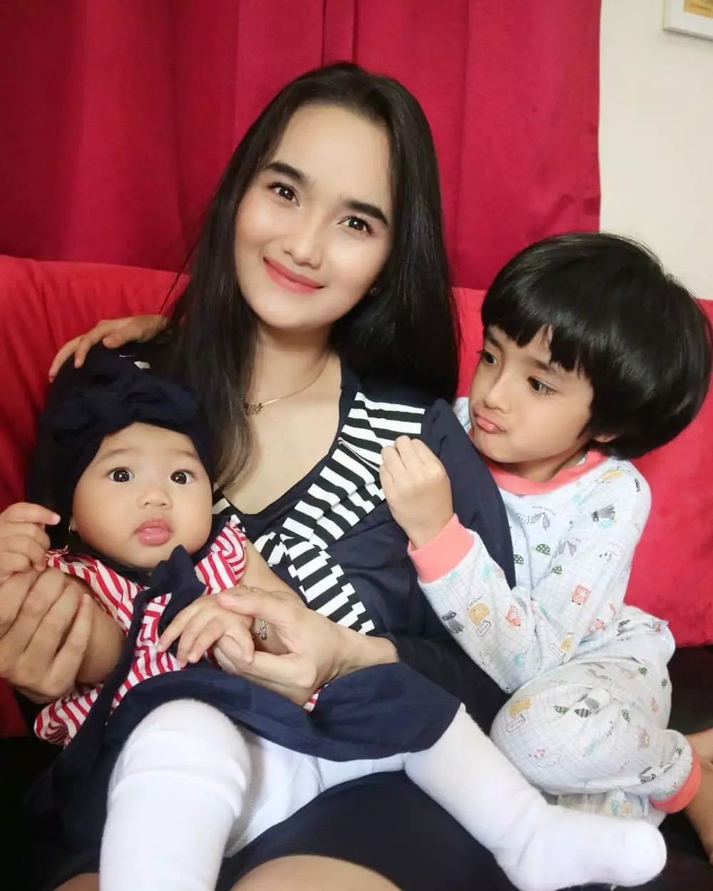 Seleb cantik nikah belasan tahun  Instagram