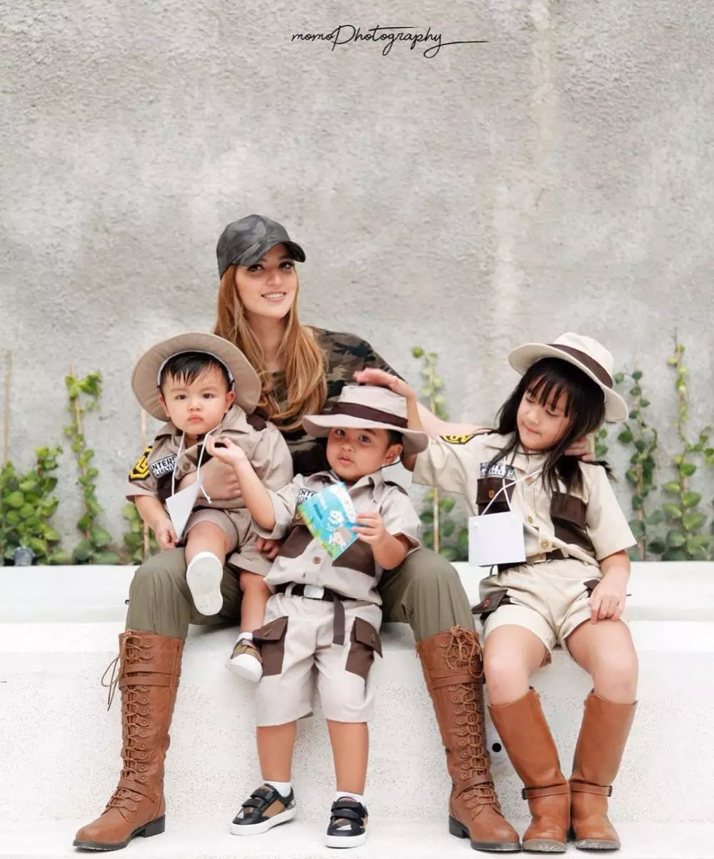 Seleb cantik nikah belasan tahun  Instagram