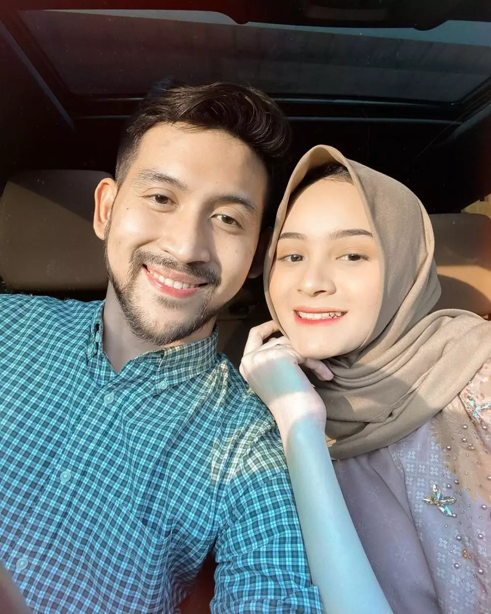 Seleb cantik nikah belasan tahun  Instagram
