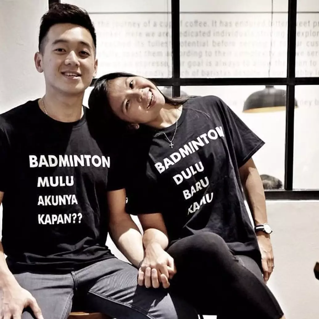 Jarang tersorot, ini potret mesra 10 pebulutangkis &amp; pasangannya