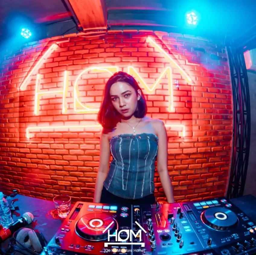 potret cantik Ribka Uli Nina Preman Pensiun © 2020 instagram.com potret cantik Ribka Uli Nina Preman Pensiun © 2020 instagram.com