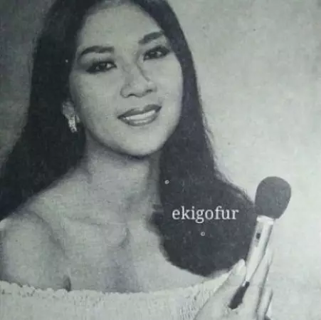 Potret masa muda Titiek Puspa  berbagai sumber