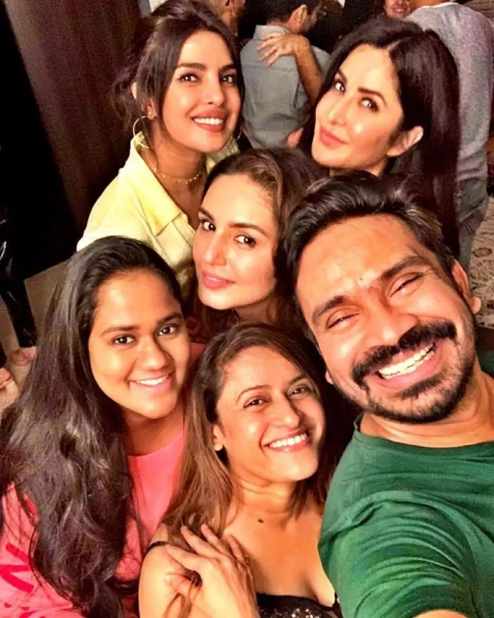 Priyanka Chopra dan Katrina Kaif  Instagram