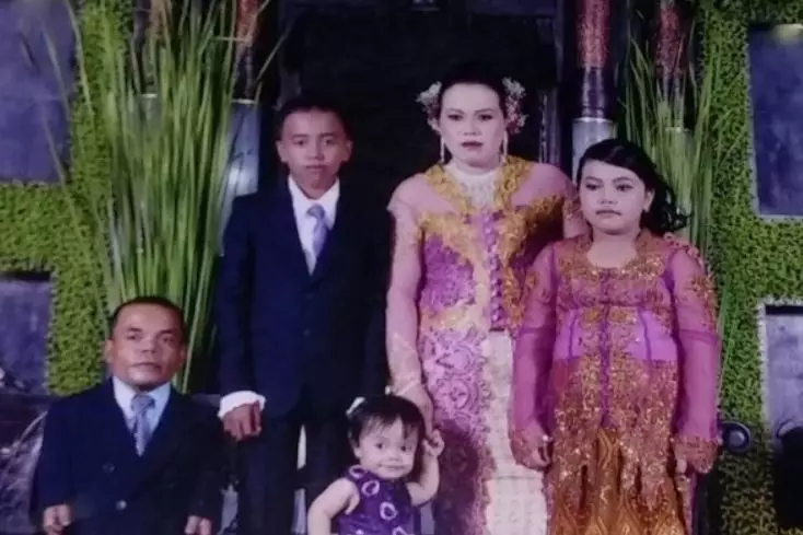 Momen Ucok Baba bareng keluarga © 2020 brilio.net