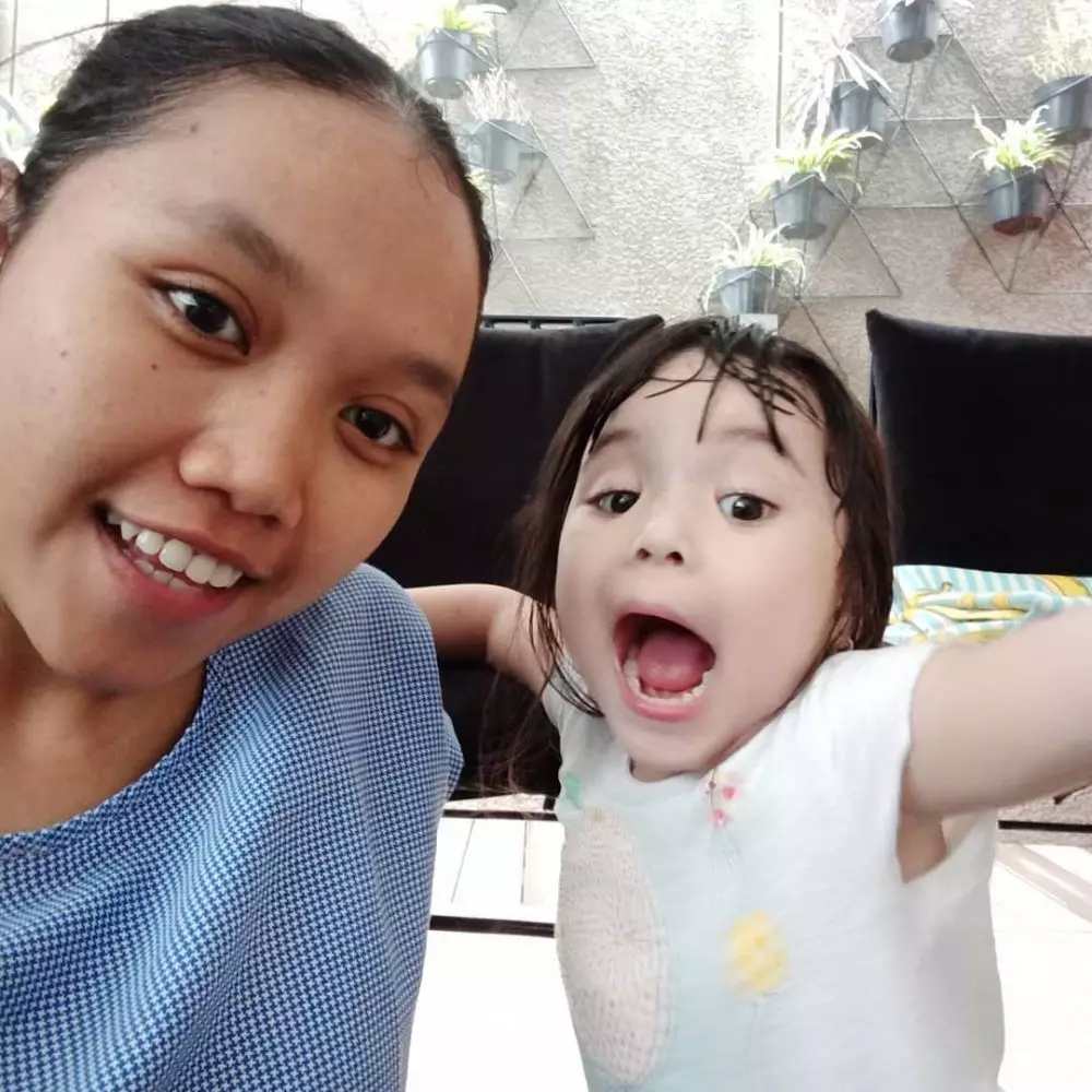 Gempi dan pengasuhnya © 2020 brilio.net Gempi dan pengasuhnya © 2020 brilio.net