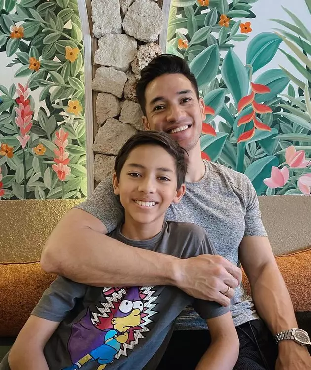  Momen kompak Andrew White dan putra Instagram/@andrew.white._