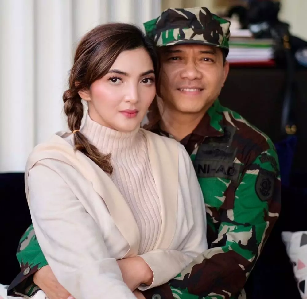 Momen Ashanty cosplay beragam tema © 2020 brilio.net