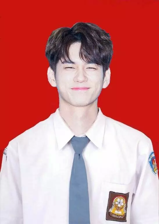 potret editan idol kpop pakai seragam sma instagram