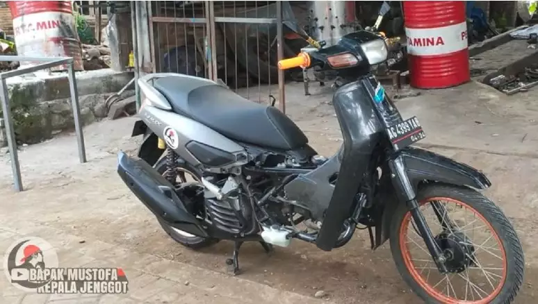 Modifikasi gabungan dua jenis motor  Berbagai sumber