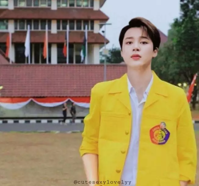 15 Potret andai idol K-Pop jadi anak UI Twitter