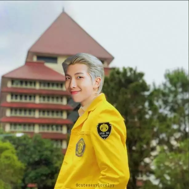 15 Potret andai idol K-Pop jadi anak UI Twitter