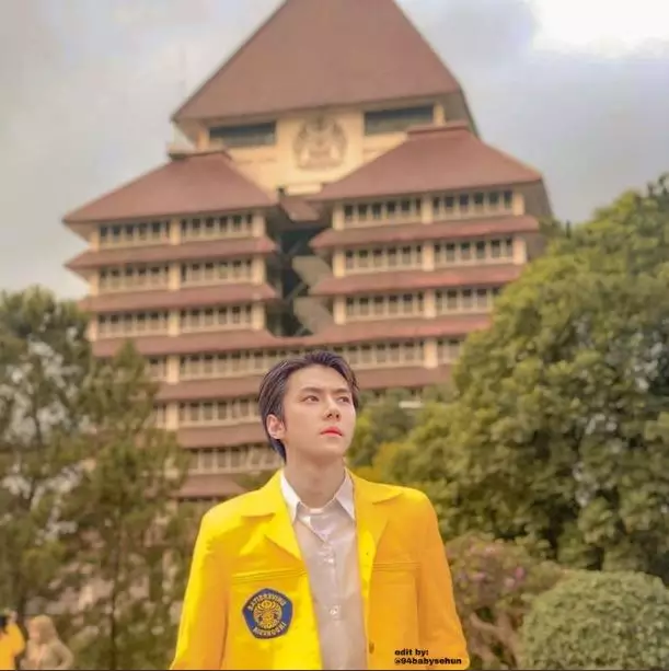 15 Potret andai idol K-Pop jadi anak UI Twitter