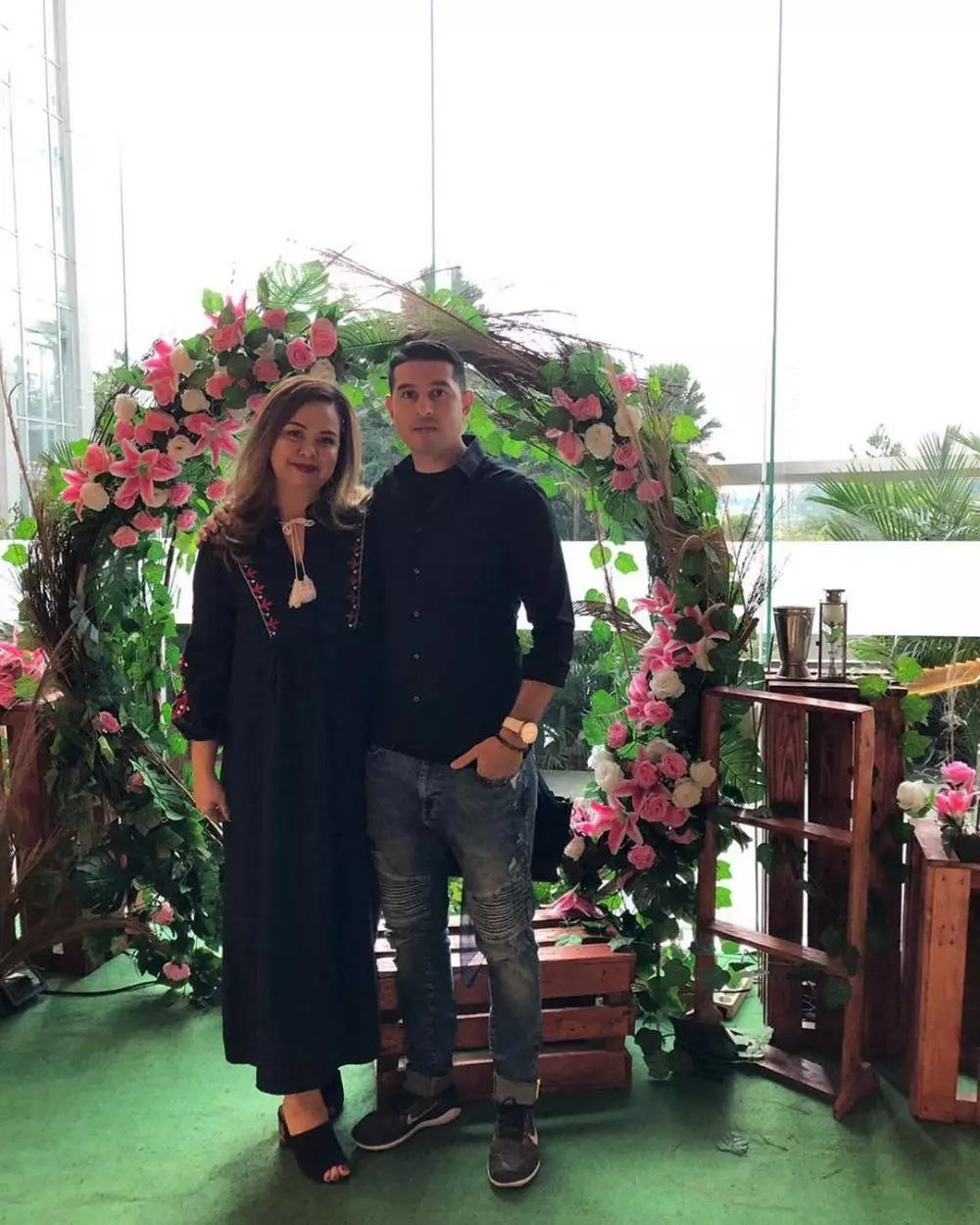 Pemain naturalisasi timnas bareng pasangan © 2020 brilio.net