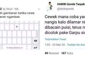 10 Status lucu soal cewek ini absurdnya bikin geleng kepala
