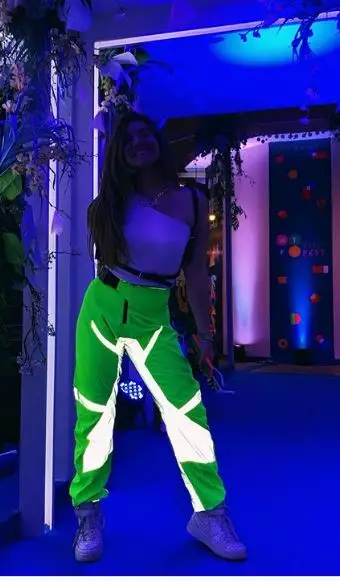 7 Gaya Shafa Haris dengan warna ngejreng © 2020 brilio.net