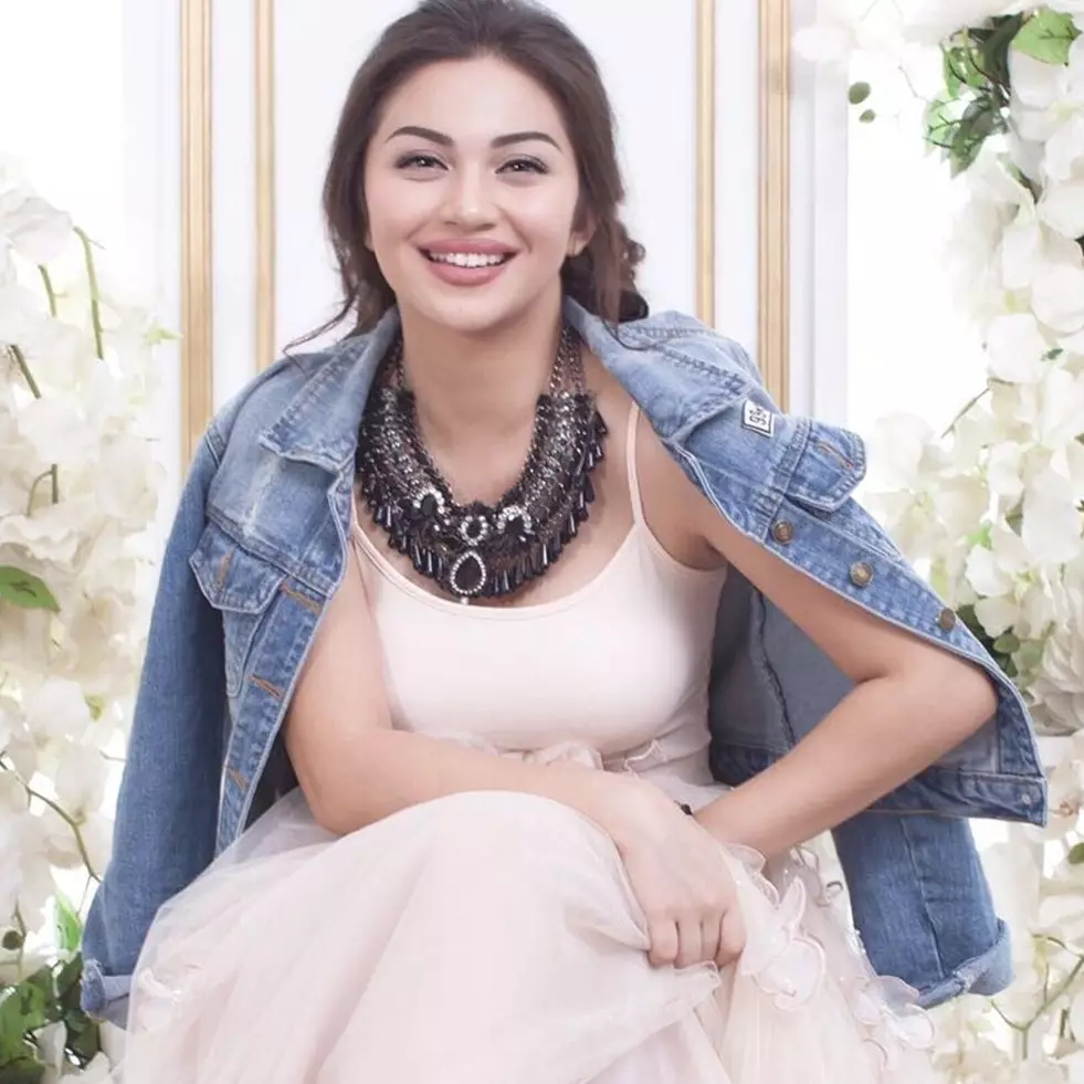 Ariel Tatum alami gejala kebotakan, sikapnya ini bikin salut