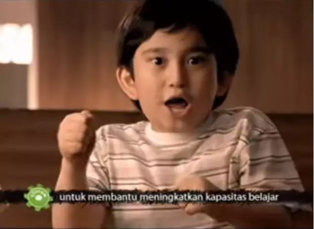 Potret seleb jadi bintag iklan cilik berbagai sumber Potret seleb jadi bintag iklan cilik berbagai sumber