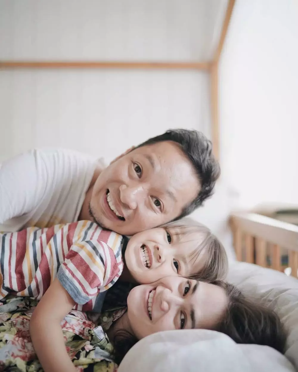 keluarga Ringgo Agus dan Sabai berbagai sumber keluarga Ringgo Agus dan Sabai berbagai sumber