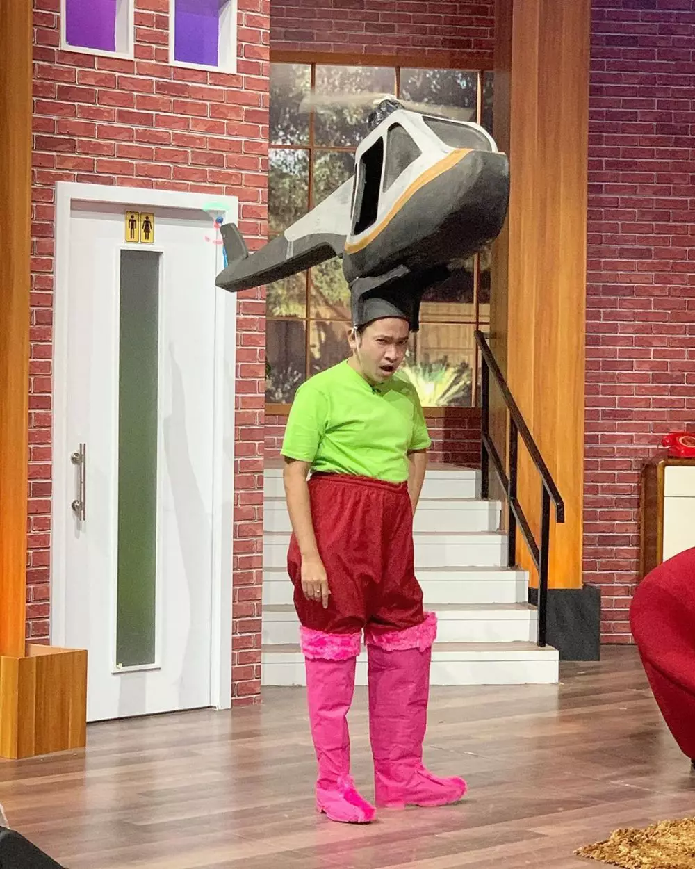 kostum nyentrik ruben onsu © 2020 brilio.net