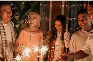 75 Kata-kata dan ucapan selamat Lebaran untuk kekasih, romantis abis