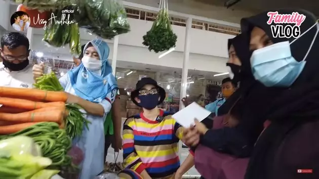 ussy berbagai sumber