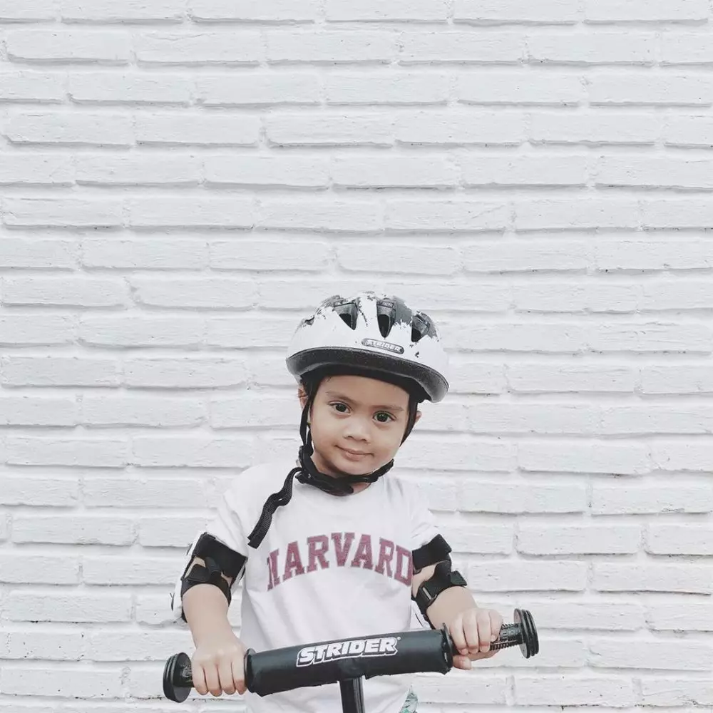 anak seleb mata belo  Instagram