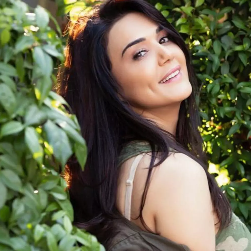 Lama berkarier di Bollywood, ini 10 transformasi Preity Zinta