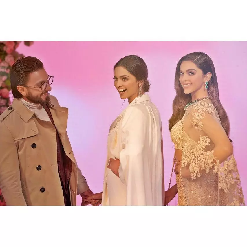 kemesraan Deepika Padukone dan Ranveer Singh © 2020 Instagram/@deepikapadukone kemesraan Deepika Padukone dan Ranveer Singh © 2020 Instagram/@deepikapadukone