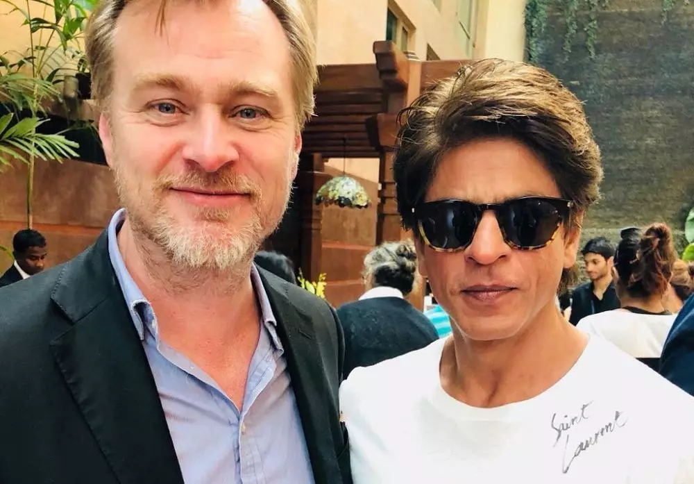 Shah Rukh Khan bareng seleb dunia berbagai sumber