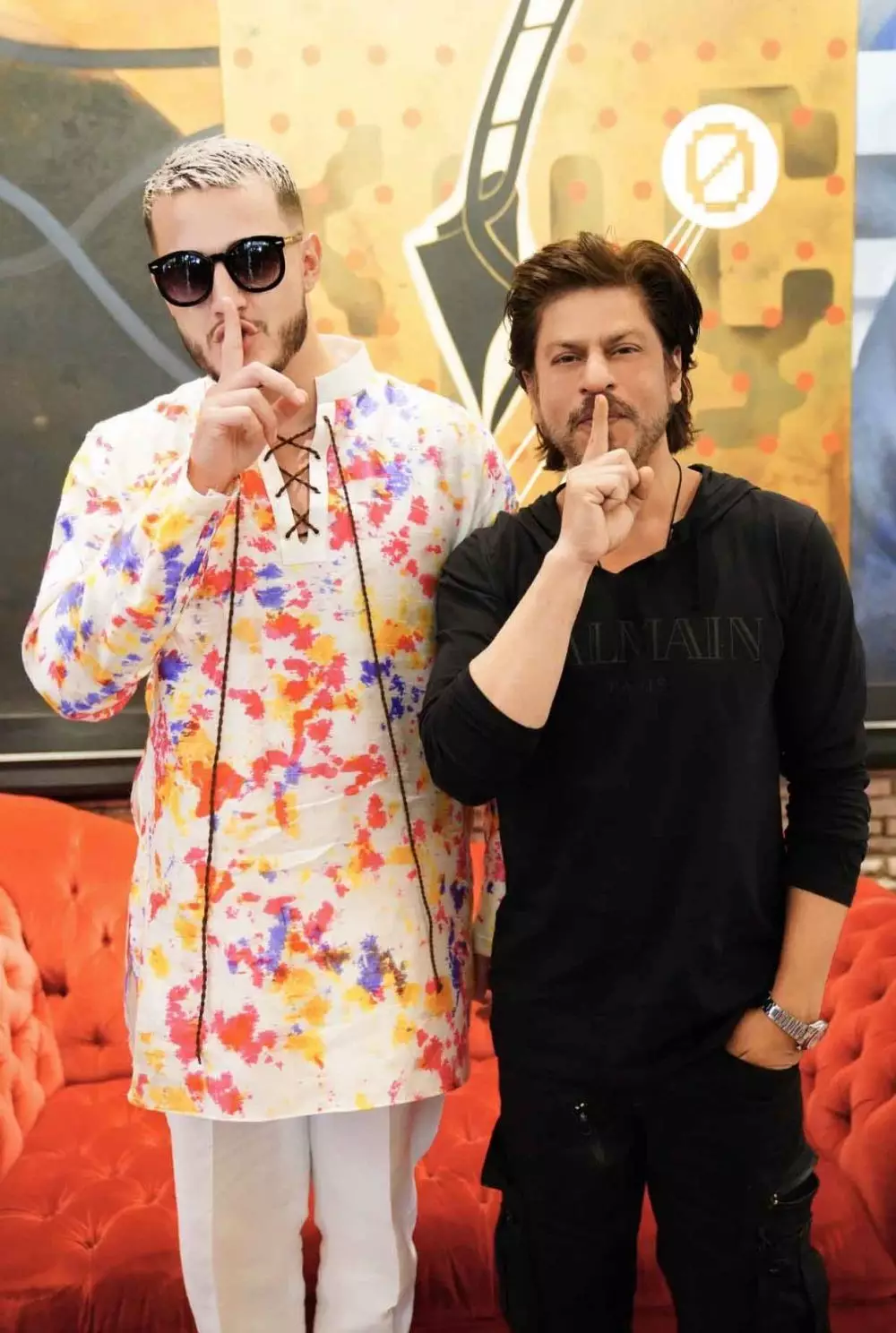 Shah Rukh Khan bareng seleb dunia berbagai sumber