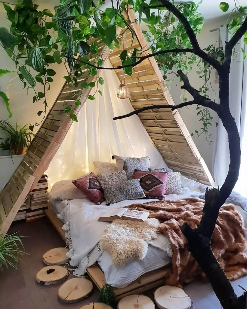 Stok lebaran inspirasi kamar bertema bohemian rhapsody © 2020 brilio.net