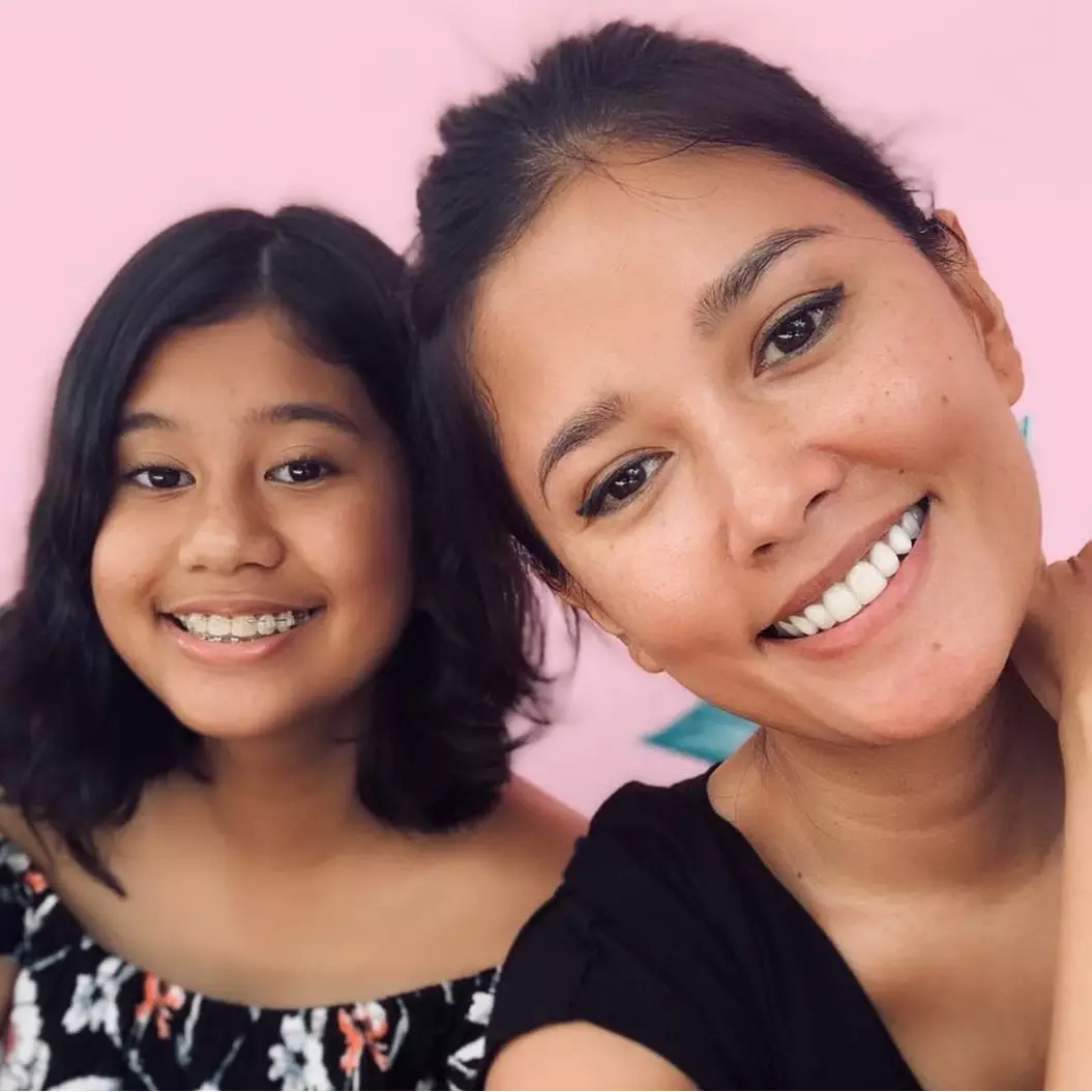 6 Momen kebersamaan Titi Rajo Bintang &amp; anaknya, jarang tersorot