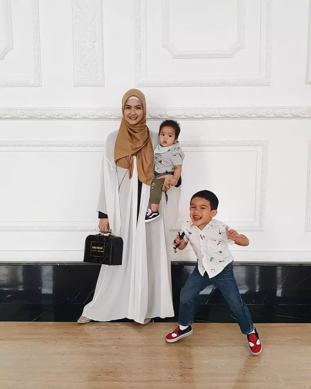 gaya revalina s temat momong anak instagram gaya revalina s temat momong anak instagram