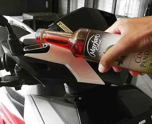 10 Kegabutan kocak karena lama di rumah © 2020 brilio.net