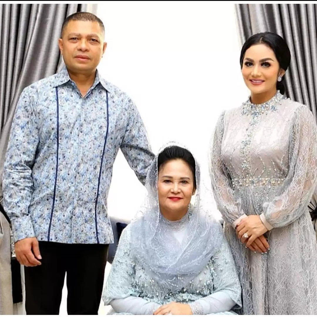 8 Momen kedekatan Raul Lemos dan ibu mertua ini kompak abis