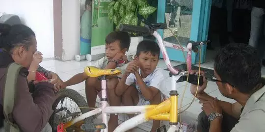 Kisah haru anak cari orang tuanya yang terpisah Istimewa