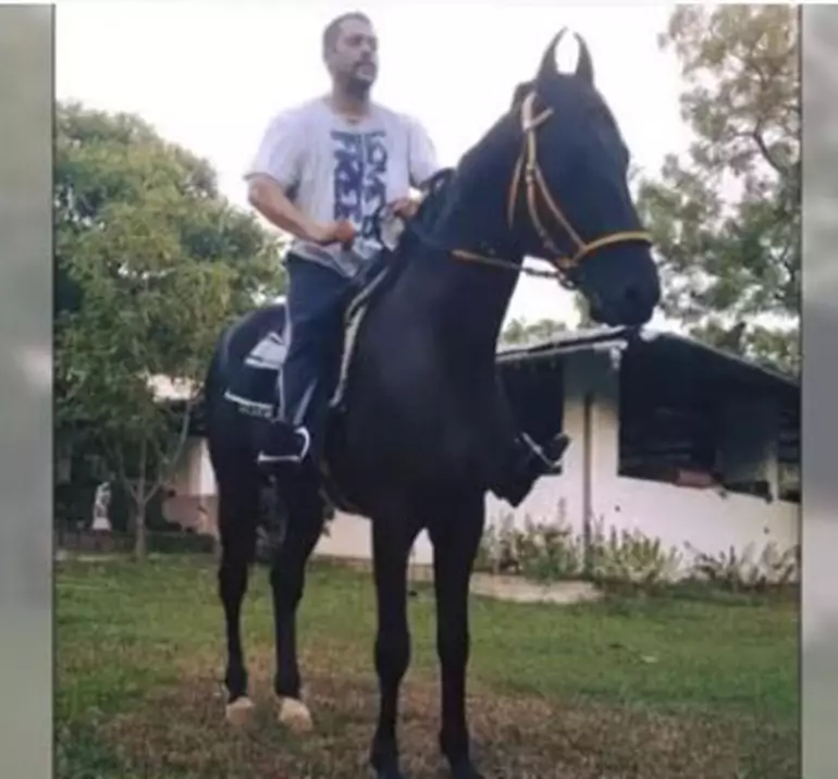 apartemen Salman Khan berbagai sumber apartemen Salman Khan berbagai sumber