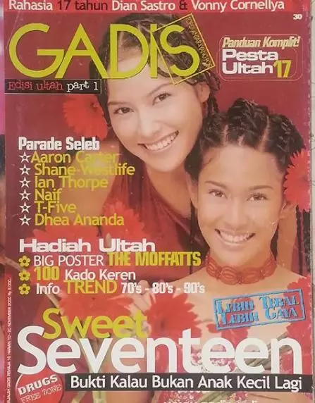 7 Beda gaya Dian Sastro jadi sampul majalah jadul Instagram