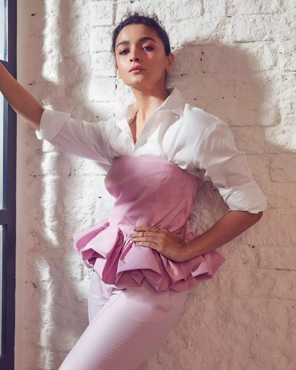 gaya pemotretan alia bhatt instagram gaya pemotretan alia bhatt instagram